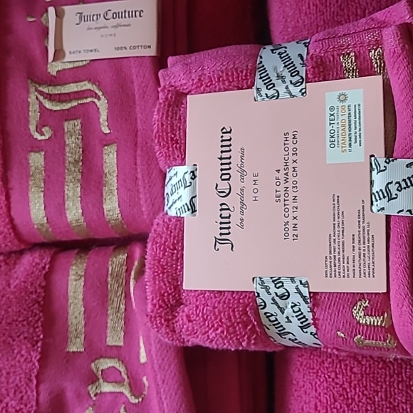 Juicy Couture Fuchsia Towel Set with Gold Accents - Picture 5 of 10